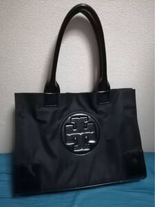 値下げしました!TORY BURCH 黒トートバッグ ショルダーバッグ 肩掛け パテントレザー ナイロン