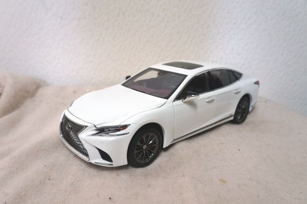 LS500hの値段と価格推移は?|400件の売買データからLS500hの価値が