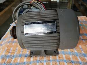 G-054 東芝 3PHASE INDUCTION MOTOR　200V　14051-03 V1 V2切り替え