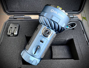 オーライト Olight Marauder 2 限定品 ミッドナイトブルー 専用ケース付