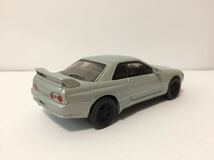 【1/43 ミニカー 絶版】ニッサン スカイライン GT-R R32 1993モデル SKYLINE GTR32 デルプラド 改造 ジャンク ホイール塗装 マフラー装着_画像5