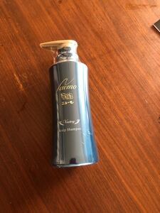 ファーマフーズ ニューモシャンプー 内容量 280mL
