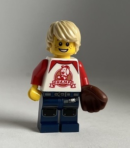 即決　新品　未使用　レゴ　LEGO　ミニフィギュア　ミニフィグ　シティ　野球少年　グローブ　男の人　男の子