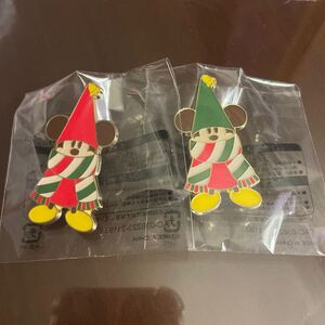 リルリンリン ピンバッチ 2こセット 赤 緑 クリスマス ディズニー クリスマス アブーズバザール ジャングルカーニバル