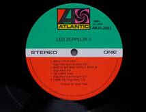 LPレコ－ド。Ledzeppel'in　Ⅱ。ジャケットは白地にシミ、他はスレ、潰れ等無く、新品同様。盤面はキズ、スレ、汚れ、無く良好に聴けます。_画像5