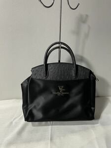  new goods unused Valentino handbag ultimate beautiful goods black black bag travel lady's 