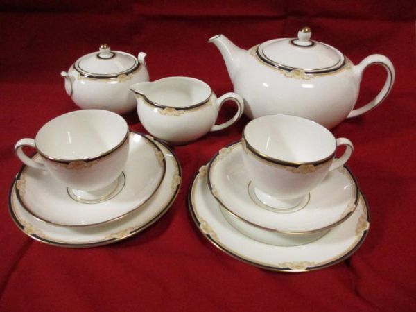 9点 ウェッジウッド キャベンディッシュ トリオ ティーセット ポット シュガー ピッチャー Wedgwood CAVENDIS