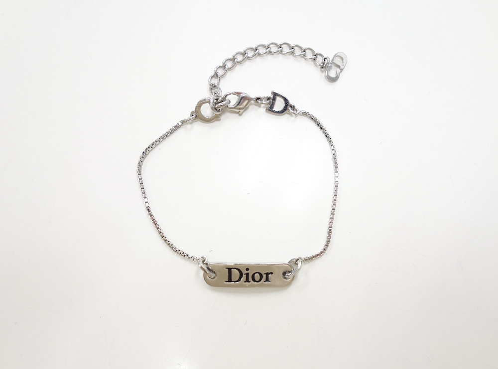 PayPayフリマ｜Christian Dior LOGO PLATE CHAIN BRACELET 