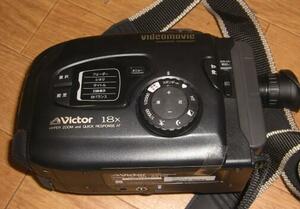 *Victor JVC digital video camera GR-AX110 (G5)