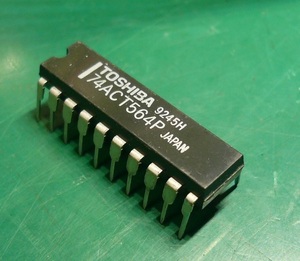 74ACT564P IC 東芝　　２個セット