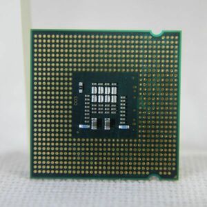 01859　【ジャンク品】 CPU　Intel Core2DuoE7300（2.66GHz/3M/1066/06） LGA775 動作未確認
