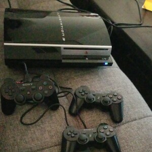 PS3本体 動作確認済 コントローラみっつ ソフト付き SONY CECHH00