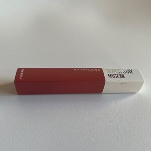 メイベリン リップ 130 くすみコーラル