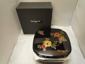 ☆Guy Laroche　ギラ ロッシュ　重箱　二段重　花絵　漆器　未使用