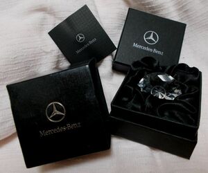 非売品：Mercedes-Benz メルセデス・ベンツ　ダイヤモンド型　クリスタル製ペーパーウェイト 文鎮