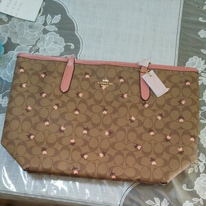 COACH レディーストートバッグ 大容量