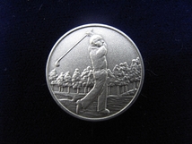 グランドシニア選手権　1999プレジデンツカップ　純銀記念メダル（44）重量7.9ｇ　ゴルフ　記念品　コレクション　思い出　_画像2