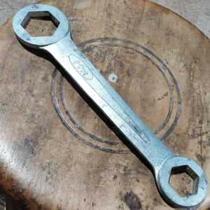  Honda loaded tool maintenance for tool glasses wrench size 21-29mm. old Logo HM HONDA back surface is KOWA K-30 total length 215.0mm wrench tire lever less 