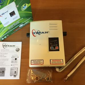 タンクレス 電気給湯器 タイタン Titan SCR2 N-120 小型住宅用 電気温水器 瞬間湯沸器 トレーラーハウス ボイラー DIY ガス不要