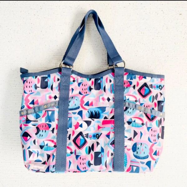 カラフルなお魚さん柄が可愛い☆*:.。. o(≧▽≦)o .。.:*★【Lesportsac】2wayトートバッグ