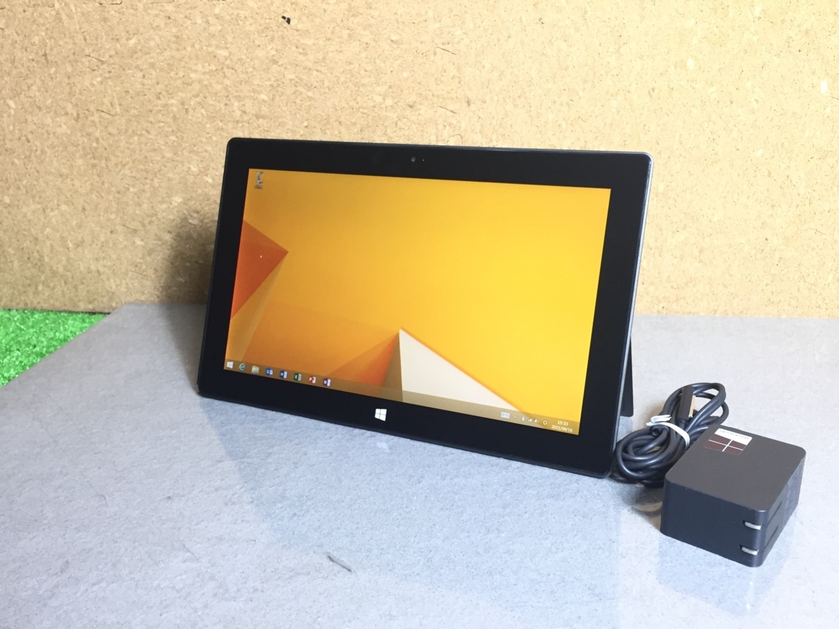 Microsoft Surface RT 10.6" HD Tablet 32GB Wi-Fi 7XR-00001 Black 