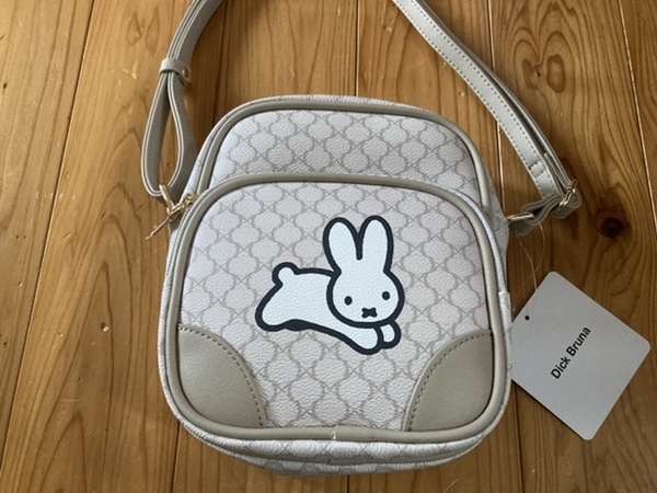 新品即決送料無料♪Dick Brunaディックブルーナこうさぎショルダーバッグ　miffy 淡薄橙