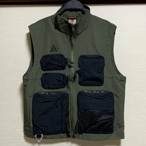 NIKE( Nike ) - AS M NRG ACG VEST CARGO the best khaki S size pocket kalabina attaching nylon sport outdoor ( tag attaching not yet have on goods )