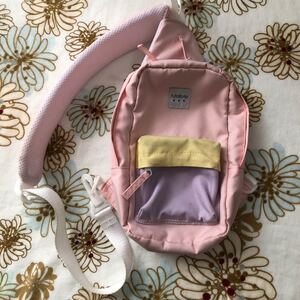 ボディバッグ ショルダー リュックサック ピンク futafuta キッズ 女の子 マザーズ サブ サコッシュ オムツミルク哺乳瓶
