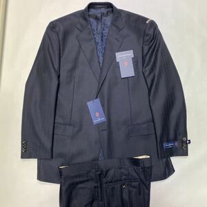 新品　未使用　エルメジルドゼニア　zegna 光沢紺シャドウ　オルタネートストライプ　サイズBB5２つボタン　ワンタック　激安　裏地桜風吹