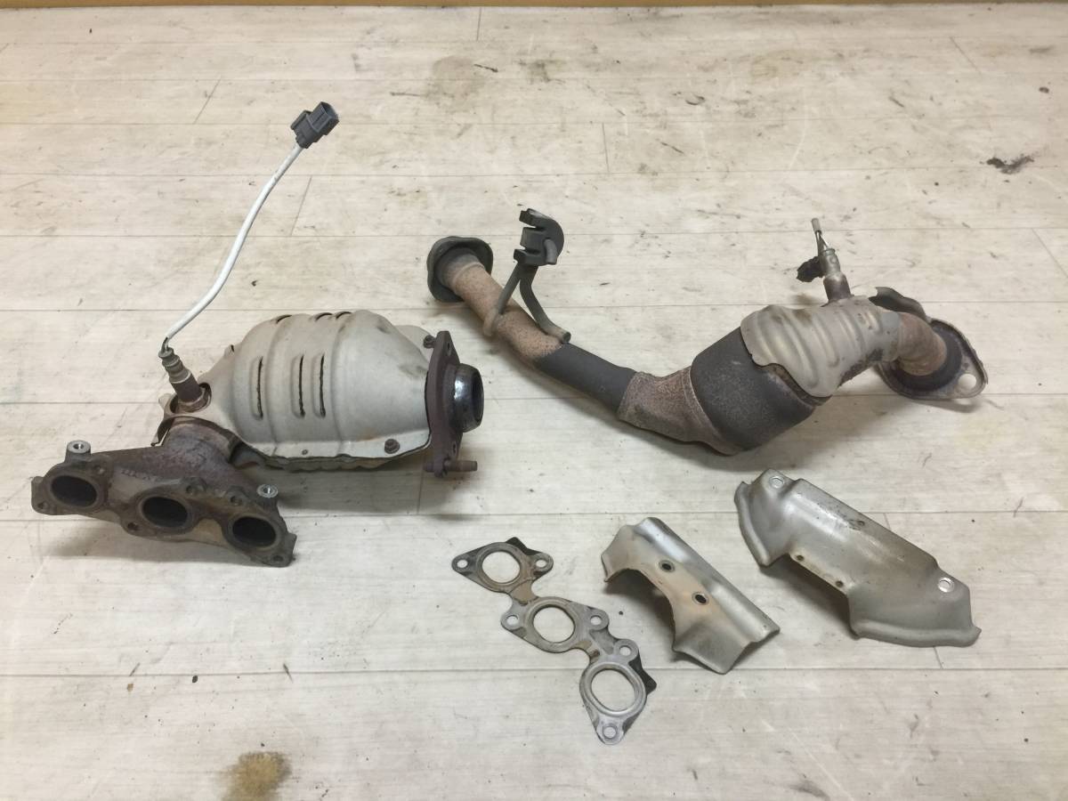 ② Honda Vamos средний период? поздняя версия? передний выхлопная труба катализатор muffler катализатор сенсор имеется комплект HM1 E07Z цвет B92P HM2