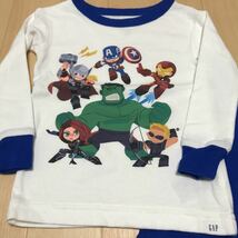 a29 gap 長袖　長ズボン　パンツ　tシャツ 上下セット　パジャマ　にも　未使用品　12～18 80サイズ　marvel_画像2