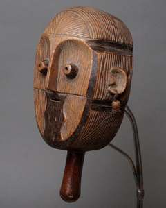 アフリカ　コンゴ　レガ族　メトコマスク　仮面　No.178　木彫り　アフリカンアート　彫刻　
