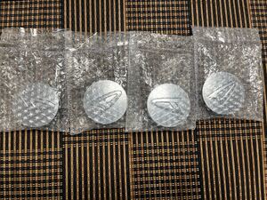 新品未使用 ダイハツ センターキャップ トールなど