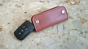 キーケース(本革) スマートキーと家の鍵が入るスマートキーケース
