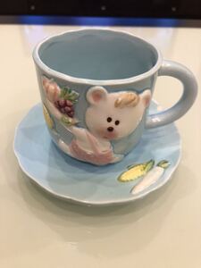 可愛い、くまちゃんのカップ&ソーサーのセット【水色】