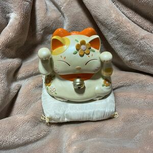 招き猫型置物貯金箱(中古品)