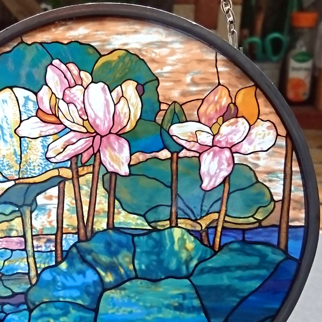 訳ありセール 格安) グリュベール ステンドグラスWater Lily Pond睡