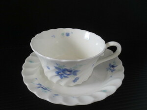 ★カップ＆ソーサー・NIKKO　BONE　CHINA