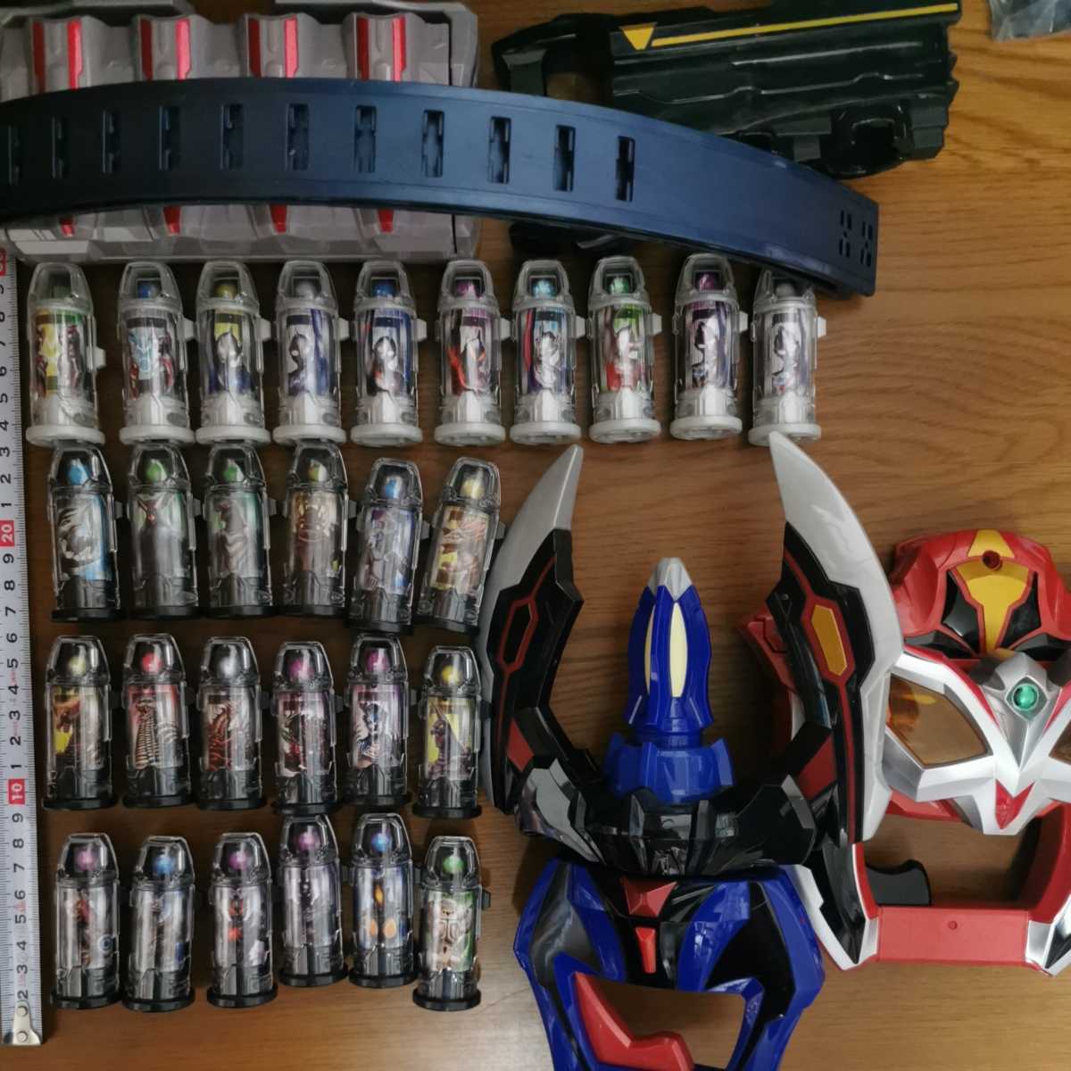 メール便不可 中古 ウルトラカプセル 怪獣カプセル 大量73本まとめ売り ダブリ無し ウルトラマンジード フュージョンライズ Dxジードライザー連動品 ウルトラマン Labelians Fr
