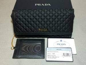 新品 本物 プラダ キルティング 二つ折り 長財布 黒 ブラック PRADA 定期入れ パスケース 箱付き