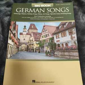 送料無料 ジャーマンソング集 ピアノ ギターコード ボーカル 75曲以上 222ページ ドイツー