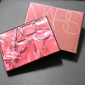nars オーバーラスト チークパレット 限定品