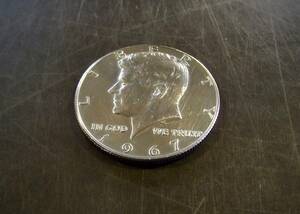 アメリカ銀貨　準未使用　1967年　ケネディ50セント銀貨　送料無料（12572）シルバー400　USA貨幣　ハーフダラー