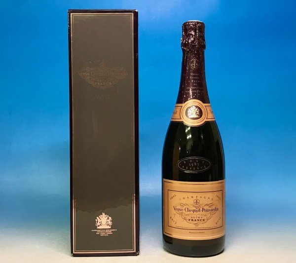らくらくメ ヴーヴ・クリコ シャンパン 750ml 箱付 86WYF-m38591649839