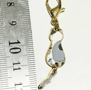  bee crack gray cat Chan charm fastener charm 