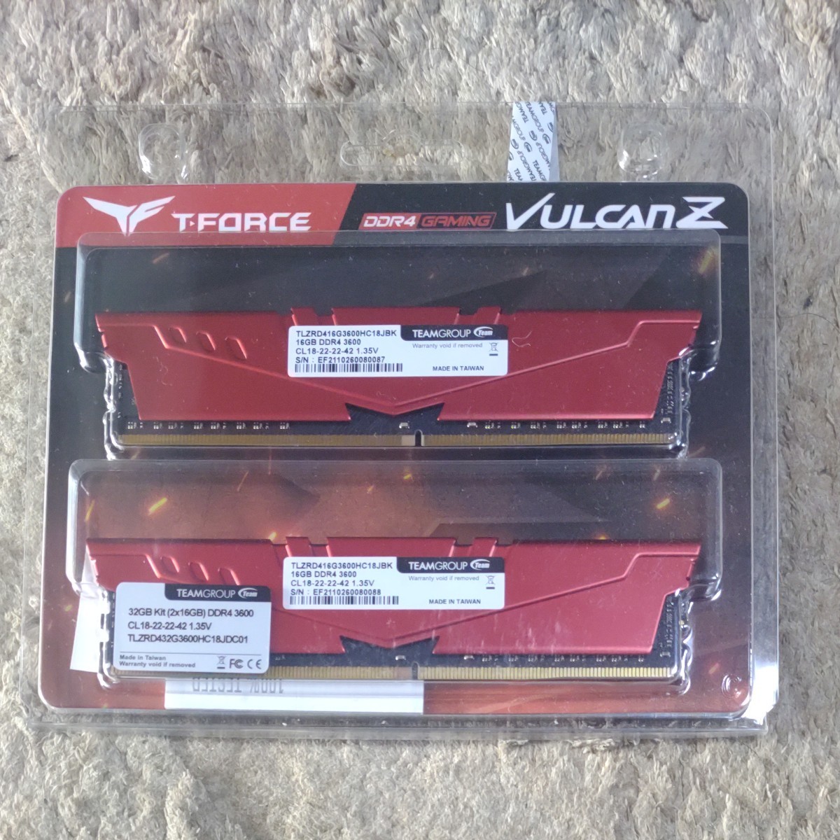 上品なスタイル 【新品未開封】Team VulcanZ 16GBx2枚 3600Mhz(PC4-28800) DDR4 - メモリー