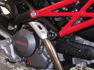 DUCATI 2008y'- MONSTER 1100 / S / EVO / 696 / 796 フレームスライダー GSG Mototechnik ( 59445-D15 ) ドイツ製