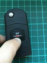 MZ 2517 送料185円 マツダ 純正 キーレス スマートキー デミオ アクセラ プレマシー MPV 等ジャックナイフ 2ボタン_画像3