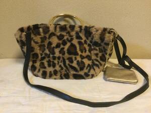 C886 HK Works London Leopard -Pattern Style Sumbag и высота плеча 19 Ширина 20