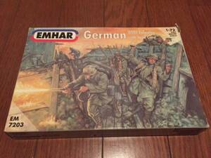 EmharModelsGermanWWIInfantryModelBuildingKitwithTankCrew